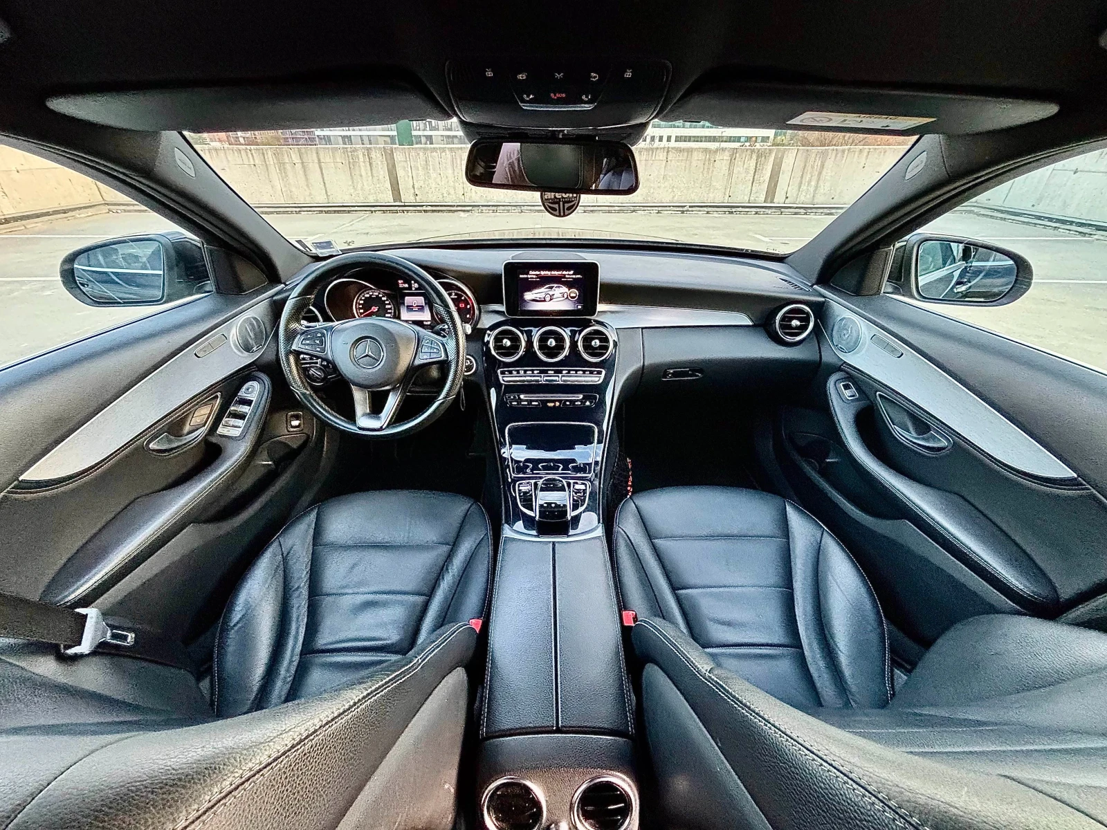 Mercedes-Benz C 300 Diesel+ Hybrid, AMG Line, Burmester | Mobile.bg   10