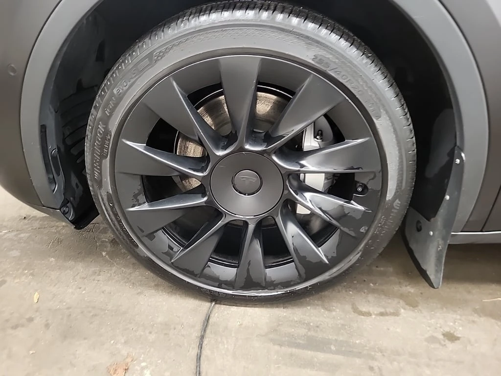 Tesla Model Y * LONG RANGE * CARFAX *    | Mobile.bg   17