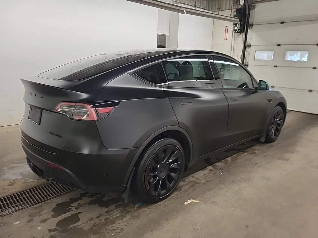 Tesla Model Y * LONG RANGE * CARFAX *    | Mobile.bg   4