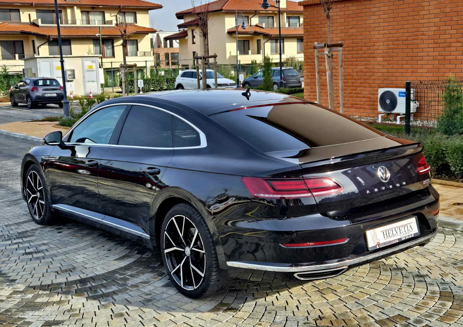 VW Arteon * R-Line* 4Motion* 239PS* SWISS* FULL | Mobile.bg   5