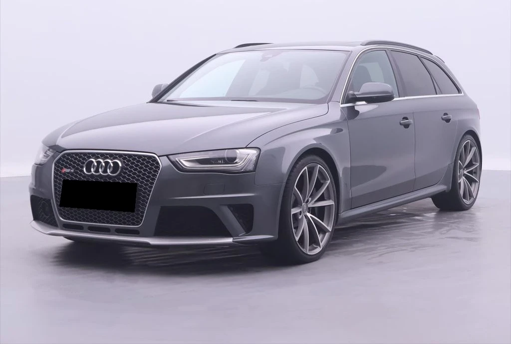 Audi Rs4 4.2FSI Quattro - изображение 2