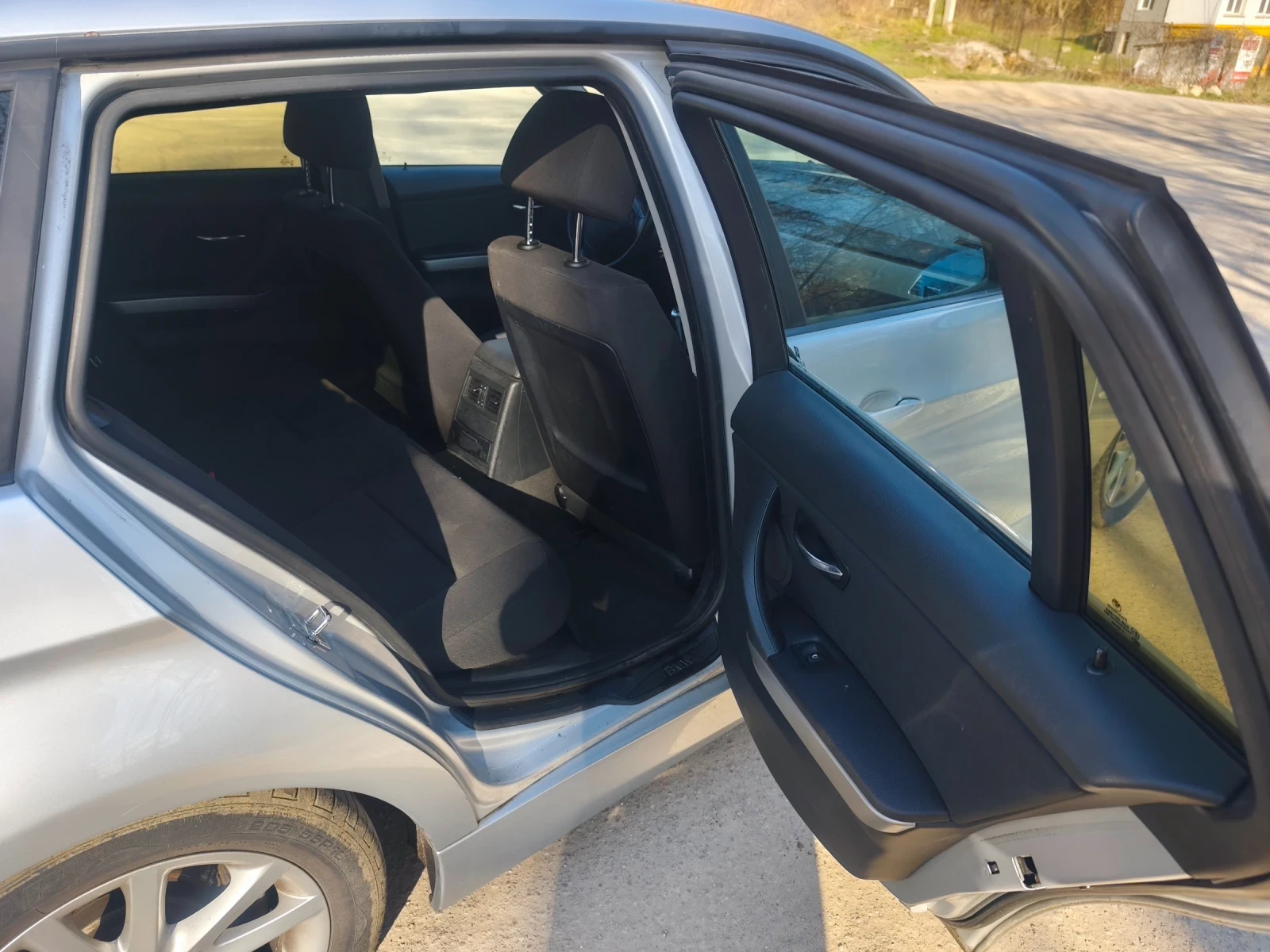 BMW 320, снимка 8 - Автомобили и джипове - 53844414