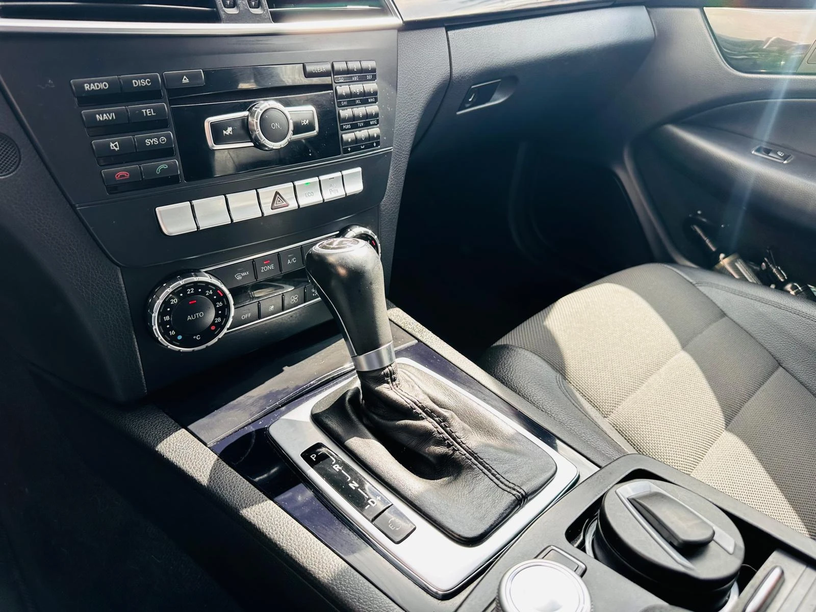 Mercedes-Benz C 220 W204, снимка 2 - Автомобили и джипове - 54078435