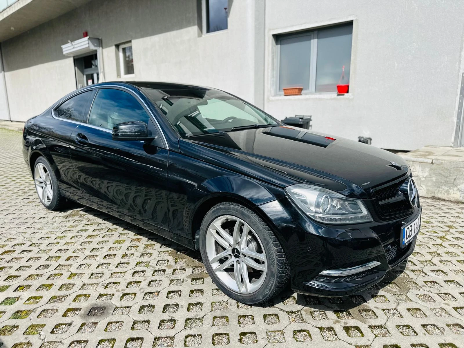 Mercedes-Benz C 220 W204, снимка 12 - Автомобили и джипове - 54078435