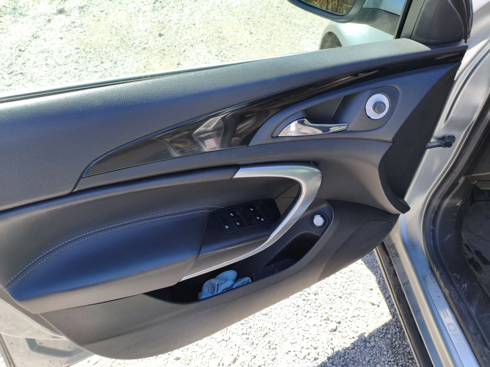 Opel Insignia, снимка 16 - Автомобили и джипове - 54099094