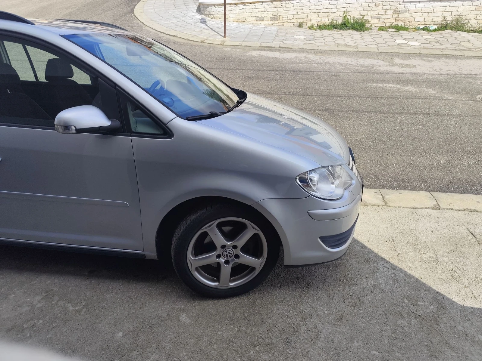 VW Touran 2.0 TDI 8 клапана , снимка 3 - Автомобили и джипове - 54147603