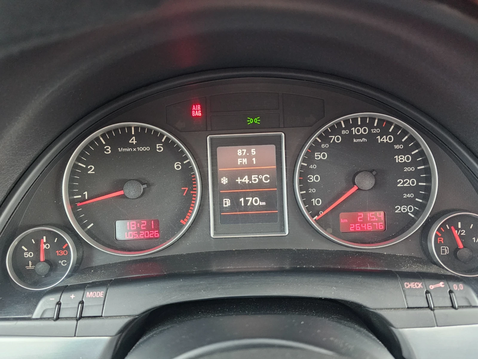Audi A4 Audi A4 B7 AVANT 2.0FSI + ГАЗ, снимка 17 - Автомобили и джипове - 54383117