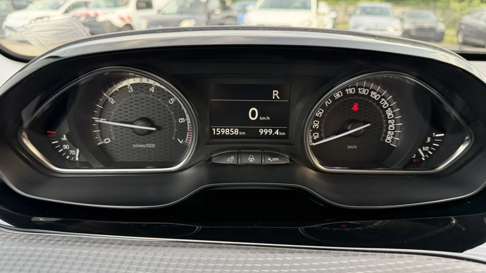 Peugeot 2008 GT-Line, снимка 9 - Автомобили и джипове - 54528051