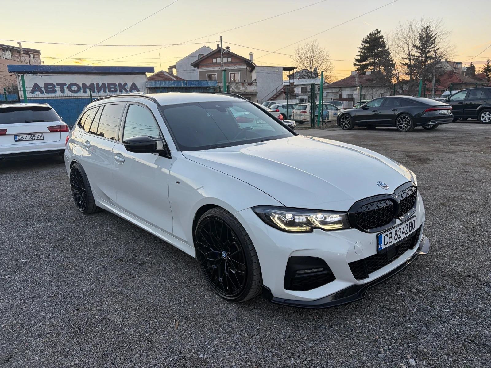 BMW 320, снимка 2 - Автомобили и джипове - 54547134