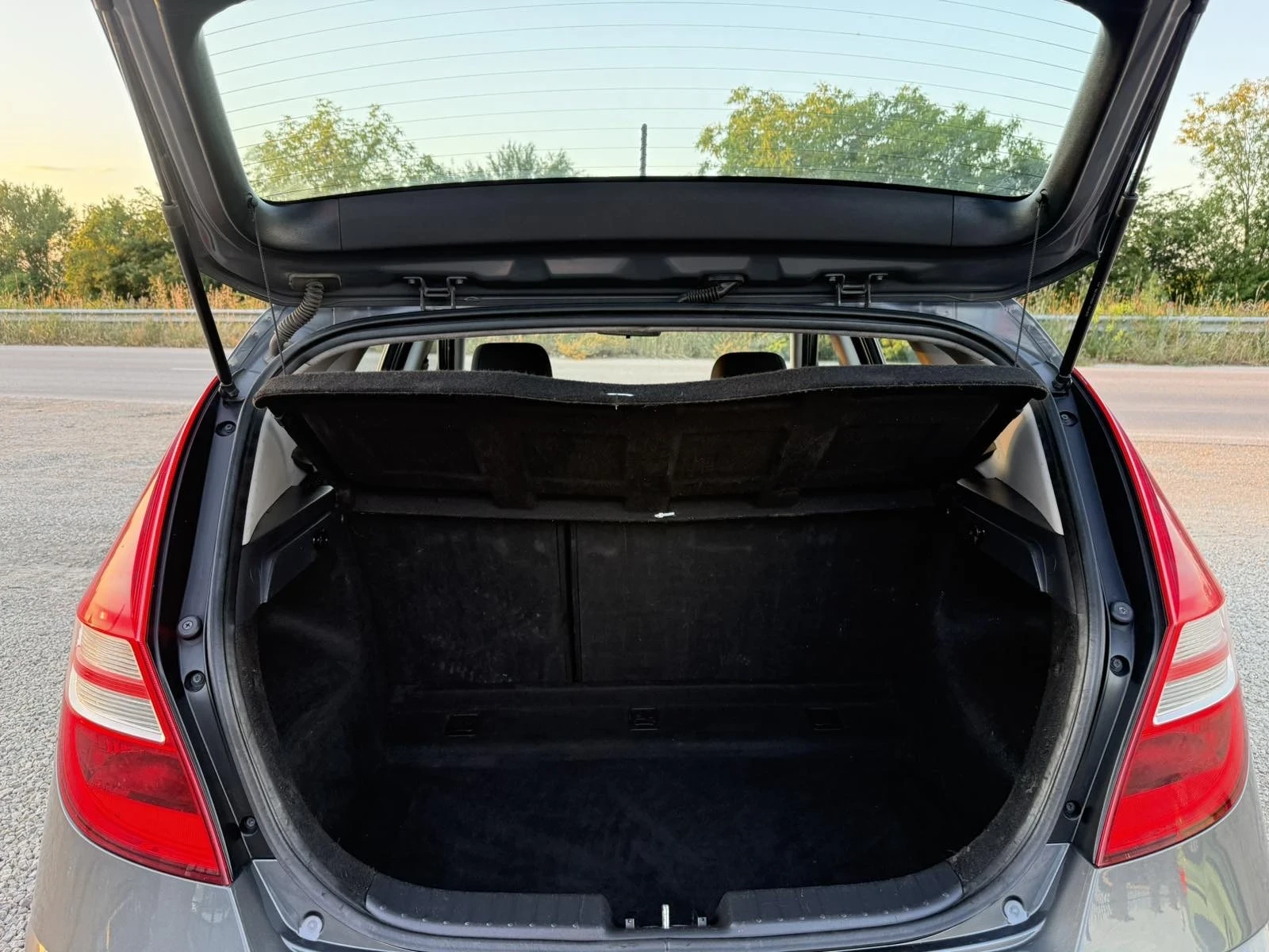 Hyundai I30 1.4 I ЕВРО 5 УНИКАТ, снимка 9 - Автомобили и джипове - 54948313