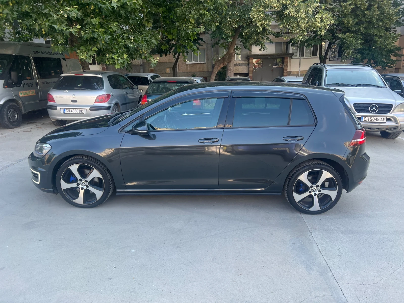 VW Golf VII / GTE , снимка 2 - Автомобили и джипове - 55067206