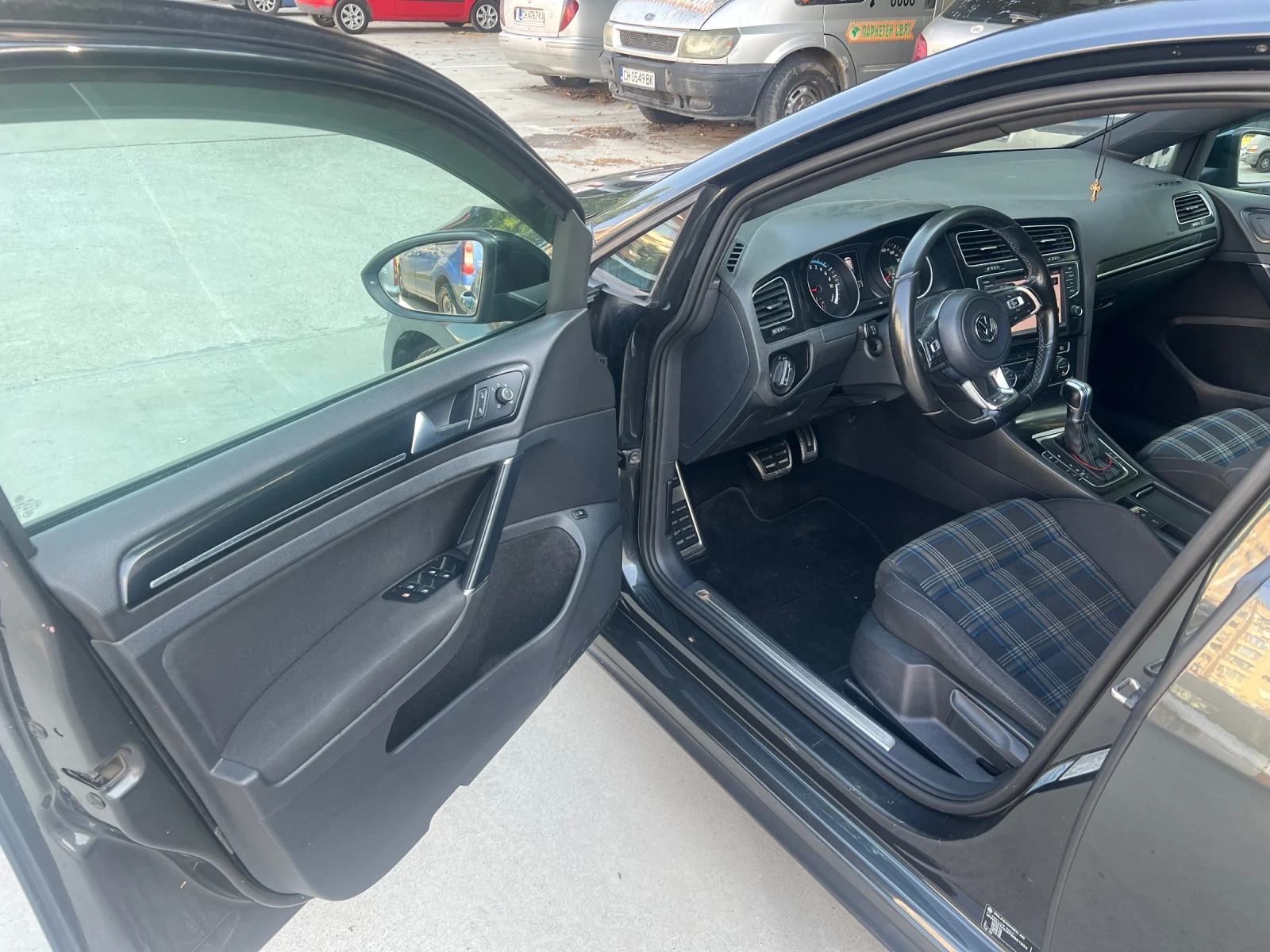 VW Golf VII / GTE , снимка 9 - Автомобили и джипове - 55067206