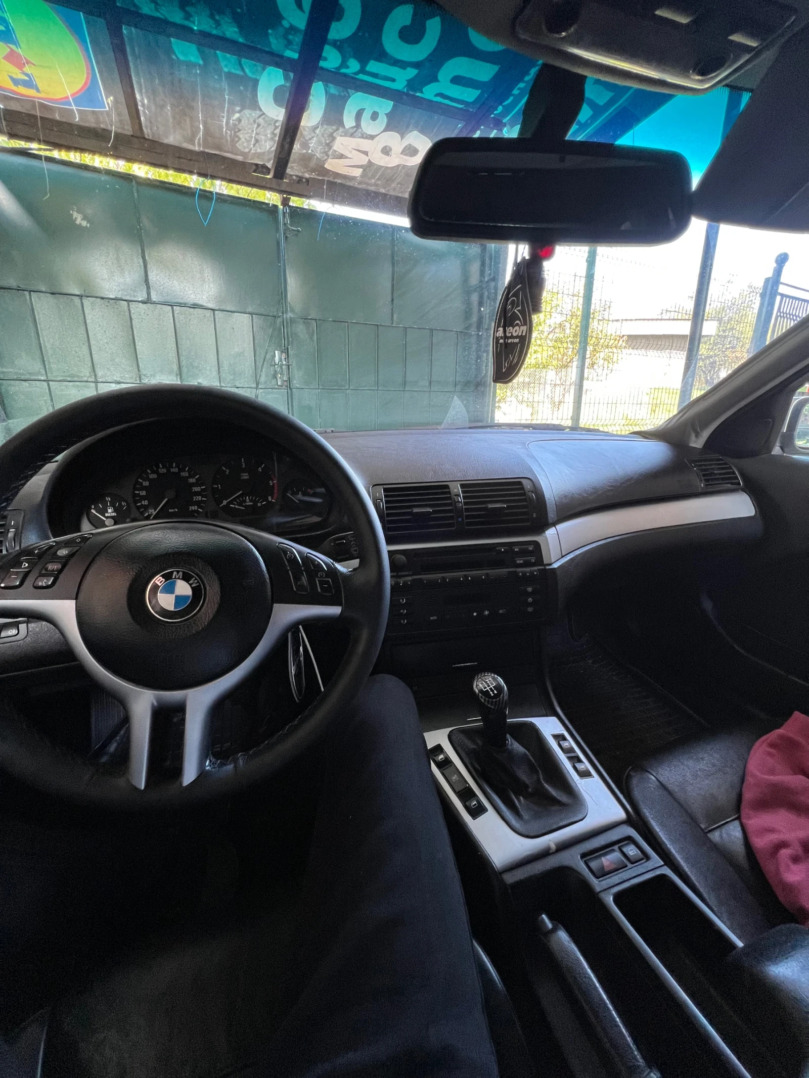 BMW 330 E46 Touring, снимка 15 - Автомобили и джипове - 55094589