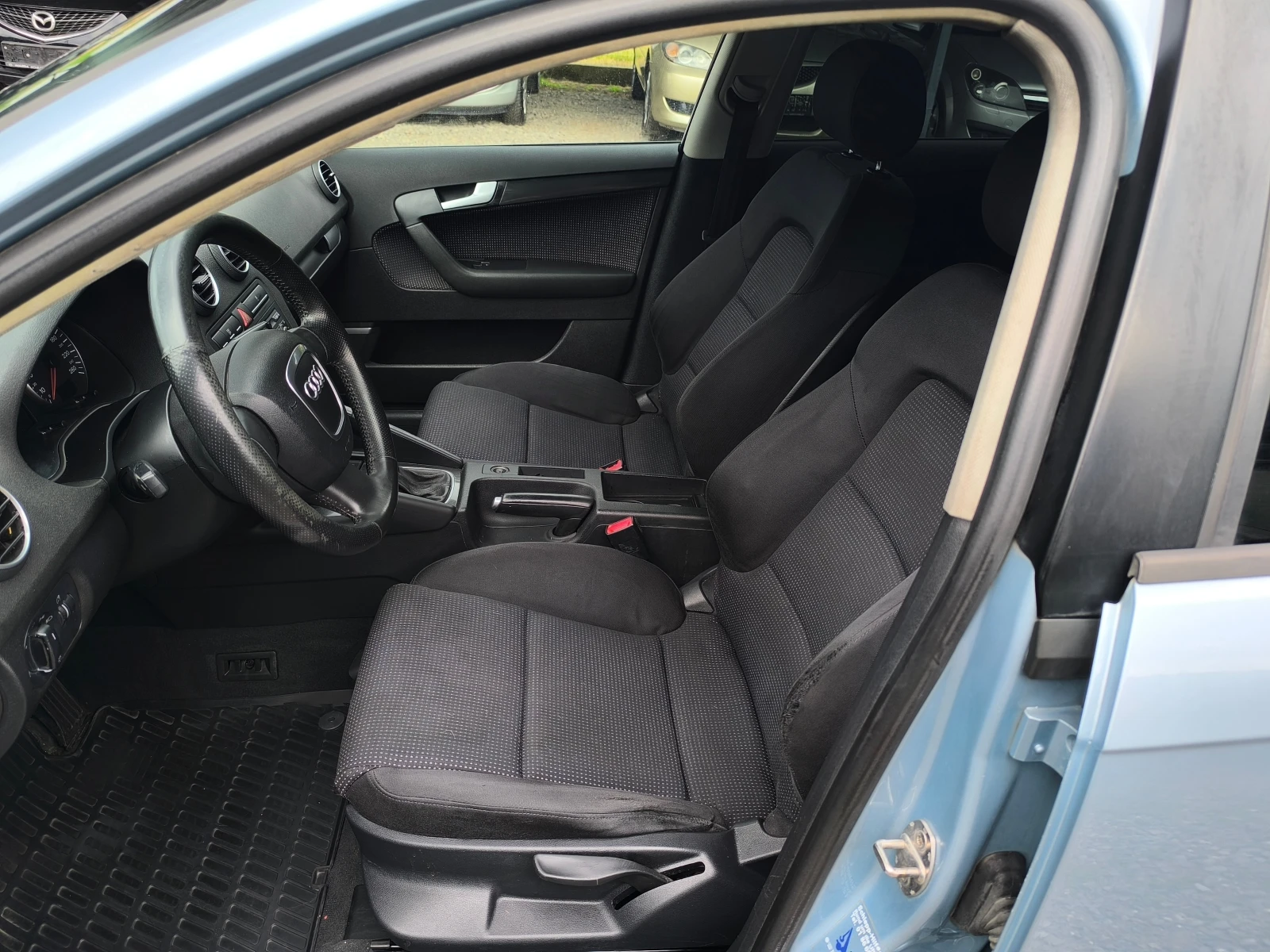 Audi A3 FACE LIFT-2.0TDI-140кс-6 скорости-4х4-КЛИМА-КСЕНОН, снимка 9 - Автомобили и джипове - 55219513
