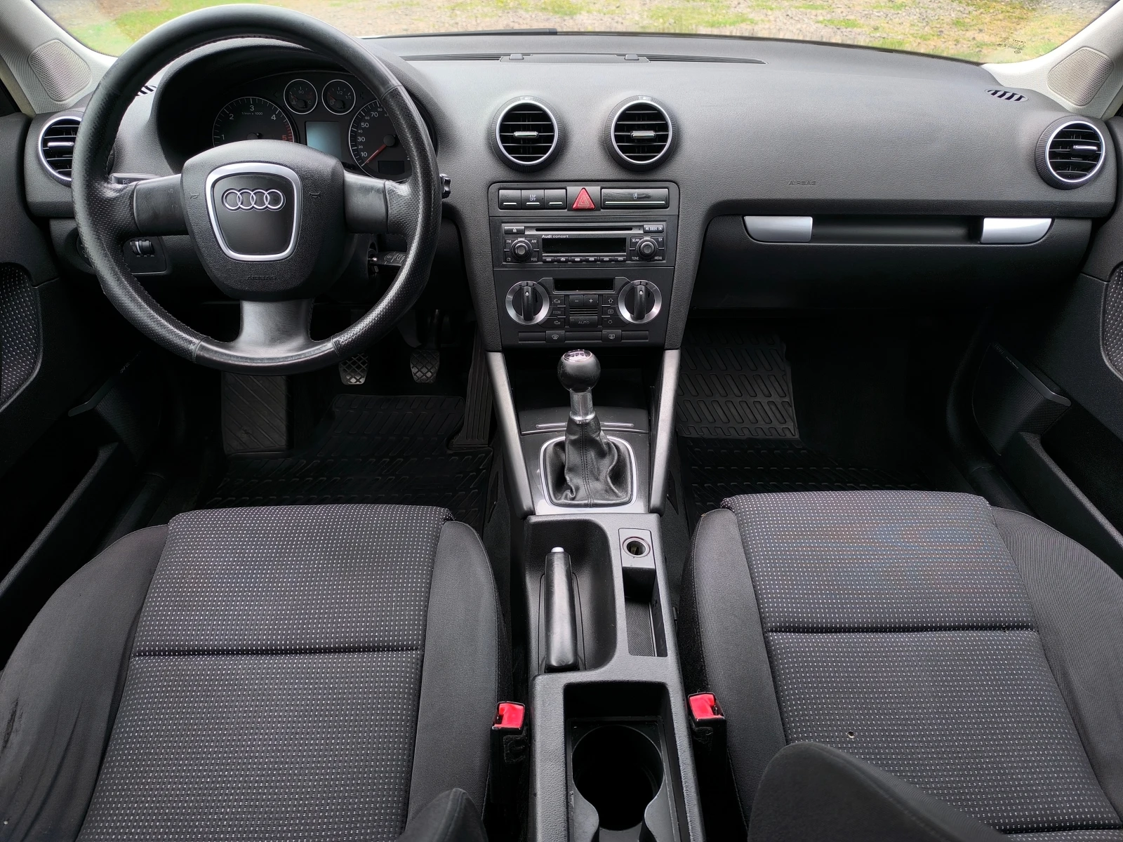 Audi A3 FACE LIFT-2.0TDI-140кс-6 скорости-4х4-КЛИМА-КСЕНОН, снимка 13 - Автомобили и джипове - 55219513