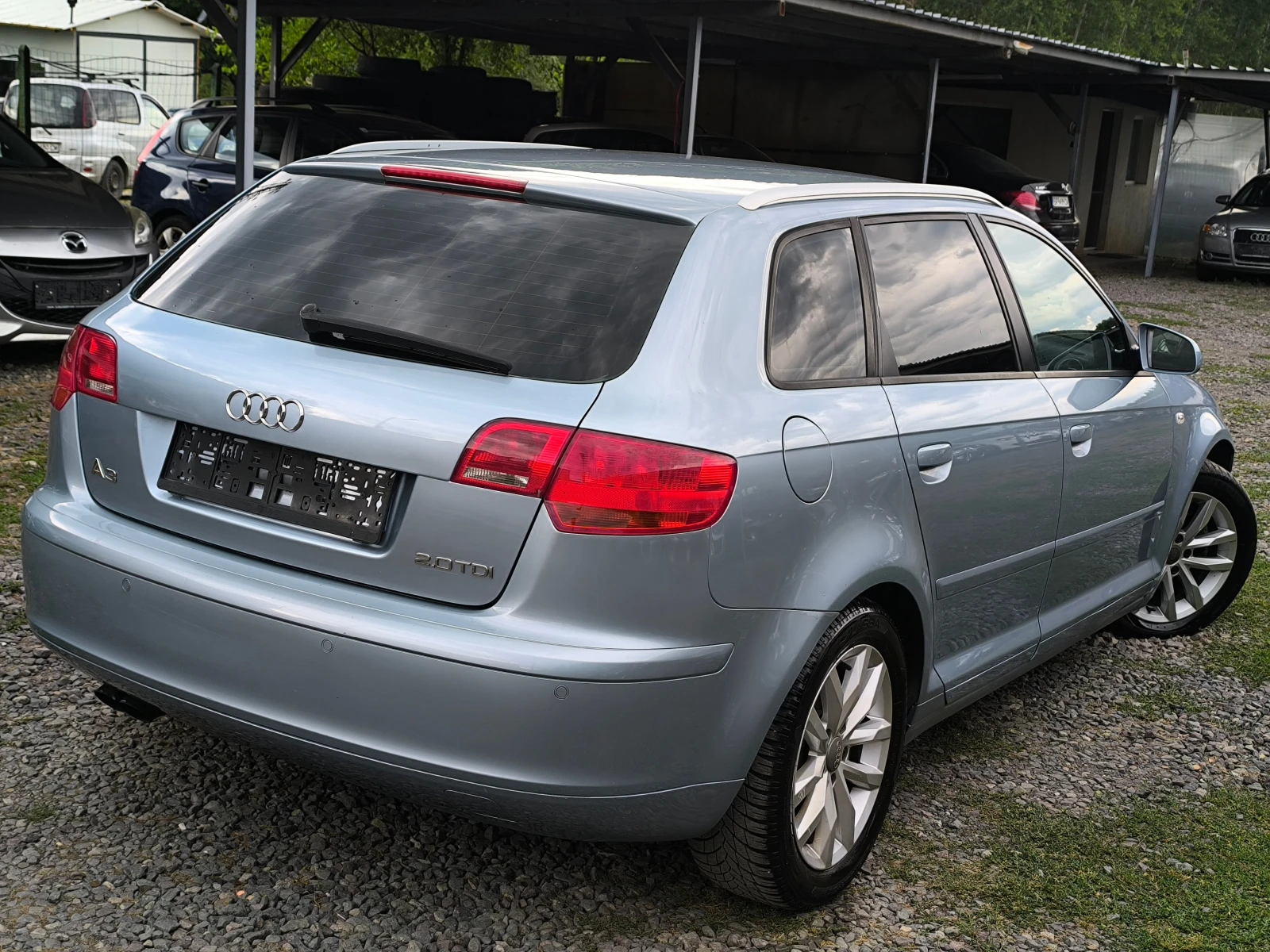 Audi A3 FACE LIFT-2.0TDI-140кс-6 скорости-4х4-КЛИМА-КСЕНОН, снимка 4 - Автомобили и джипове - 55219513