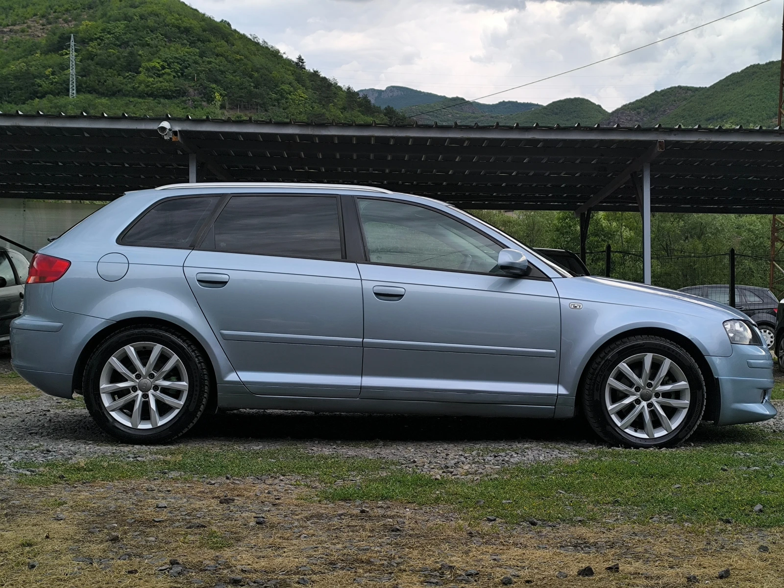 Audi A3 FACE LIFT-2.0TDI-140кс-6 скорости-4х4-КЛИМА-КСЕНОН, снимка 3 - Автомобили и джипове - 55219513