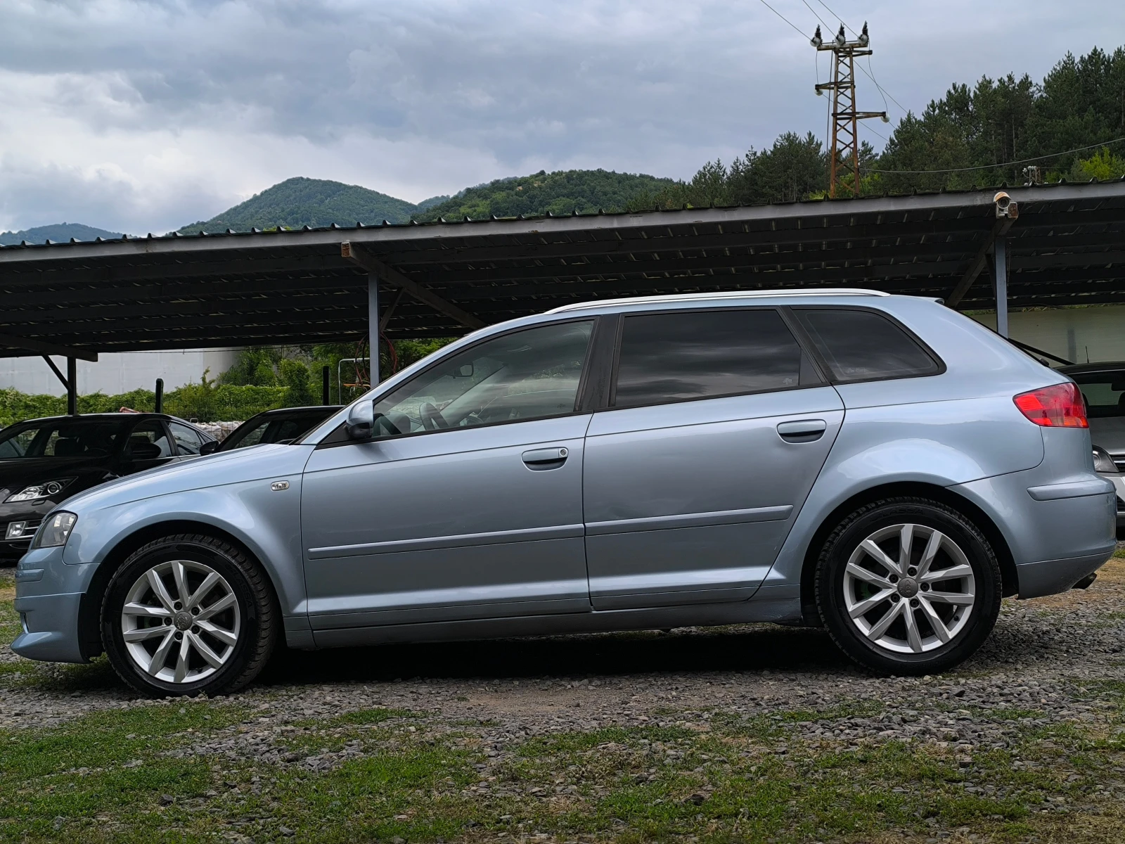 Audi A3 FACE LIFT-2.0TDI-140кс-6 скорости-4х4-КЛИМА-КСЕНОН, снимка 7 - Автомобили и джипове - 55219513