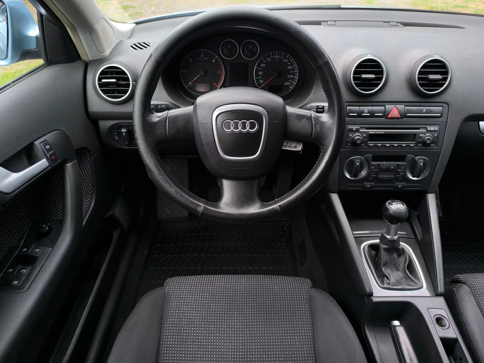 Audi A3 FACE LIFT-2.0TDI-140кс-6 скорости-4х4-КЛИМА-КСЕНОН, снимка 11 - Автомобили и джипове - 55219513