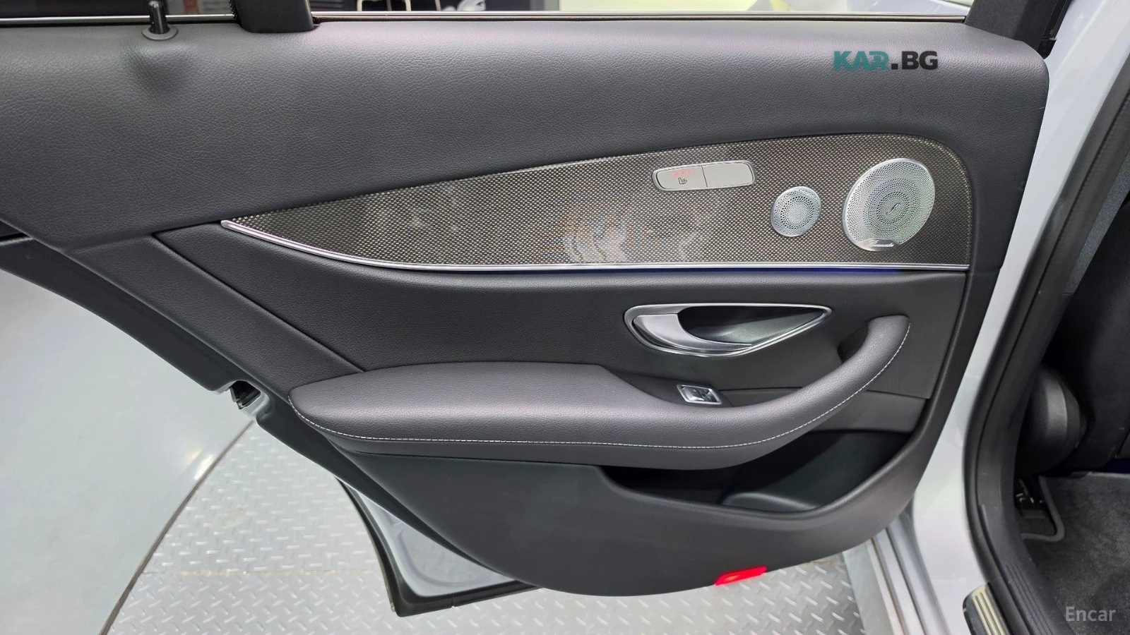 Mercedes-Benz E 300 AMG 4MATIC* 360* DISTRONIC* BURMESTER* PANO* ����� | Mobile.bg � ����������� 8