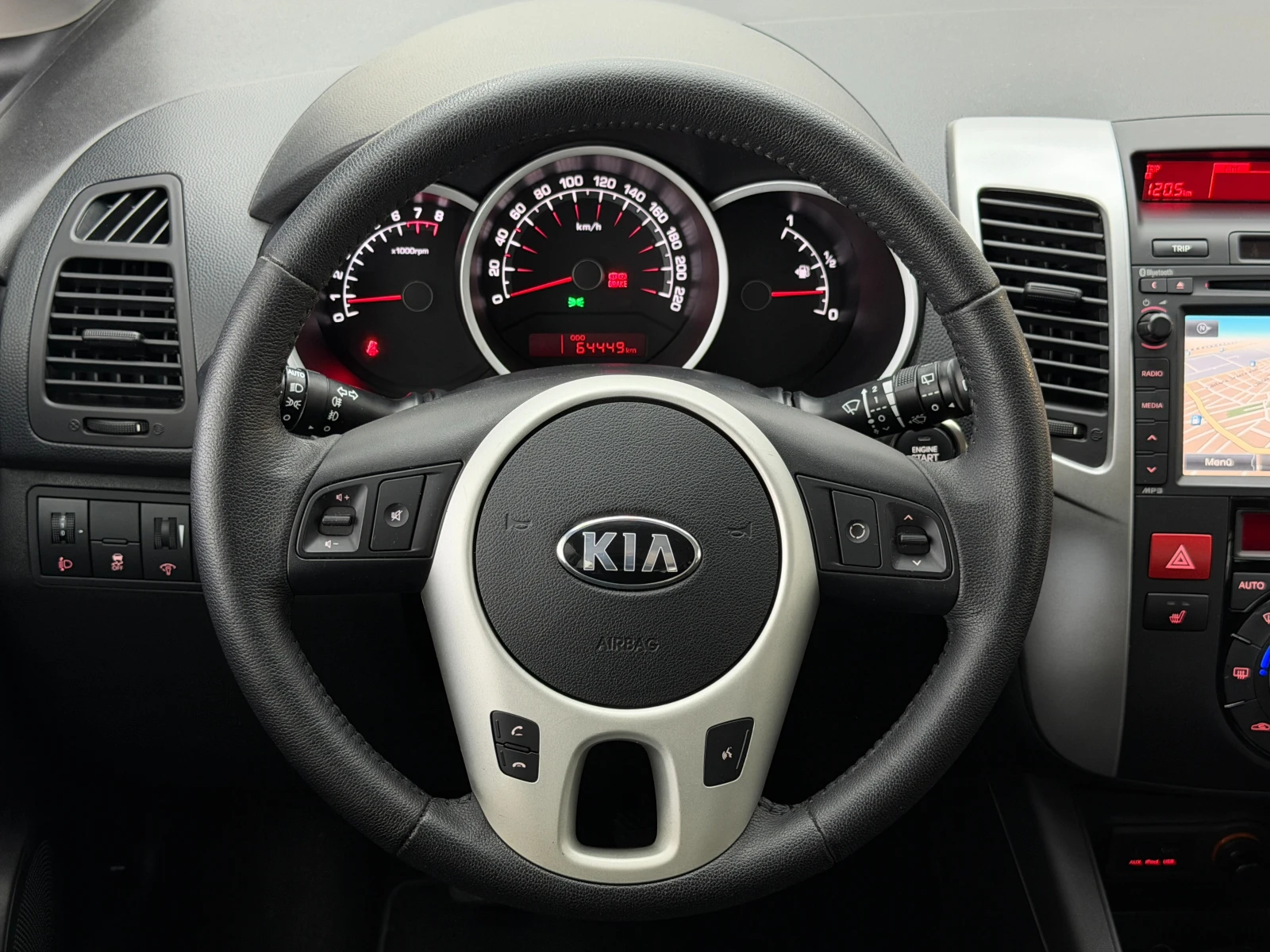 Kia Venga 1.6i* ПЪЛНА СЕРВИЗНА ИСТОРИЯ В KIA , снимка 8 - Автомобили и джипове - 55413655