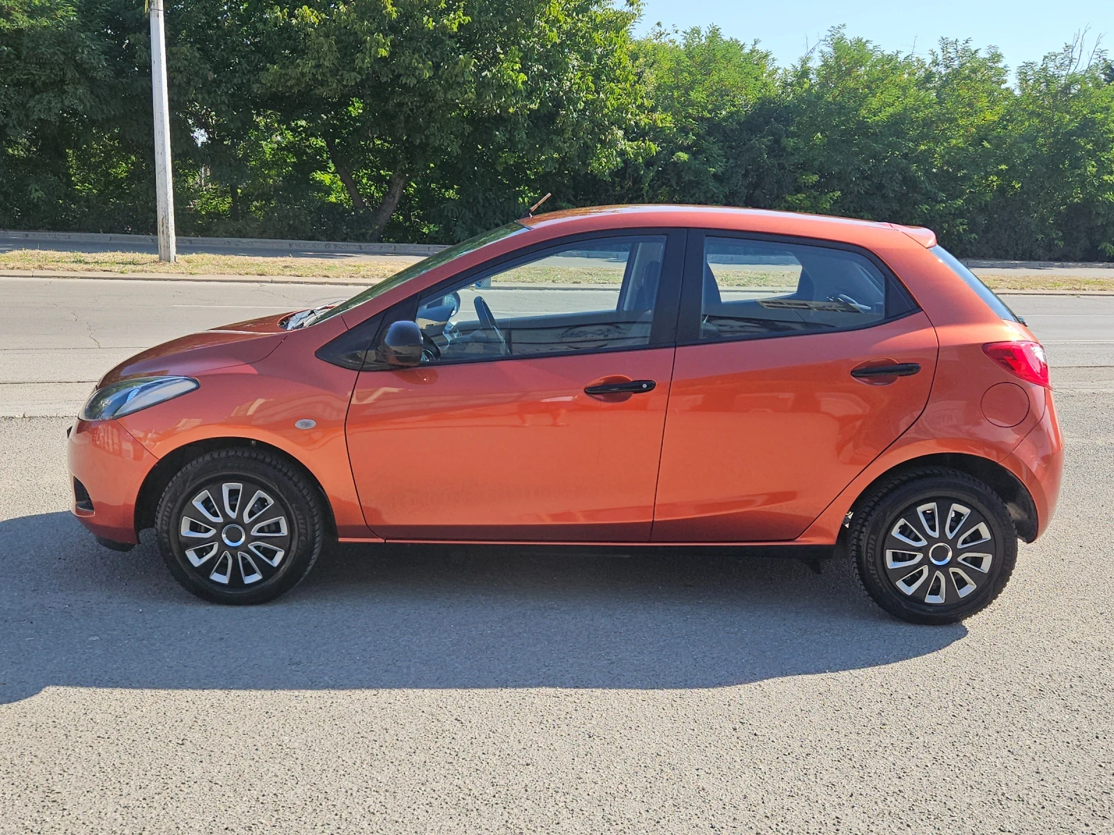 Mazda 2 1.4i---75кс, снимка 5 - Автомобили и джипове - 55483366