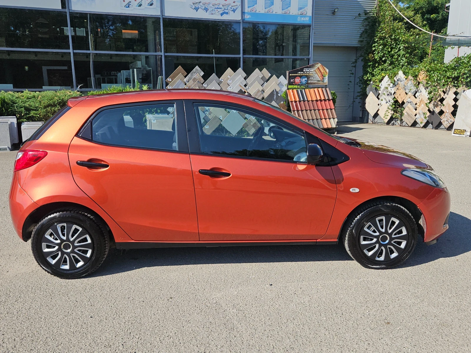 Mazda 2 1.4i---75кс, снимка 4 - Автомобили и джипове - 55483366