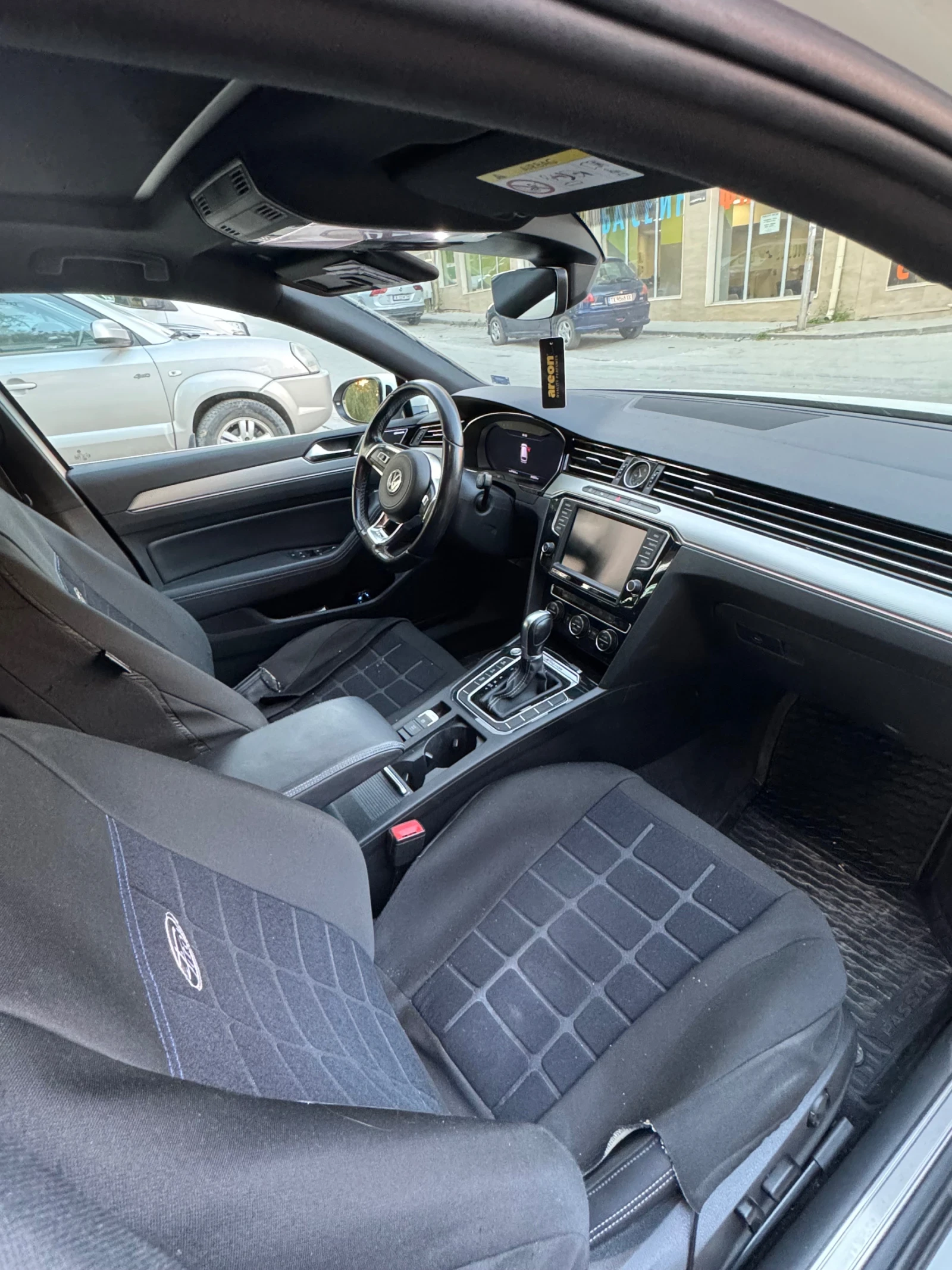 VW Passat 2.0 bitdi 4x4 R-line, снимка 5 - Автомобили и джипове - 55580715