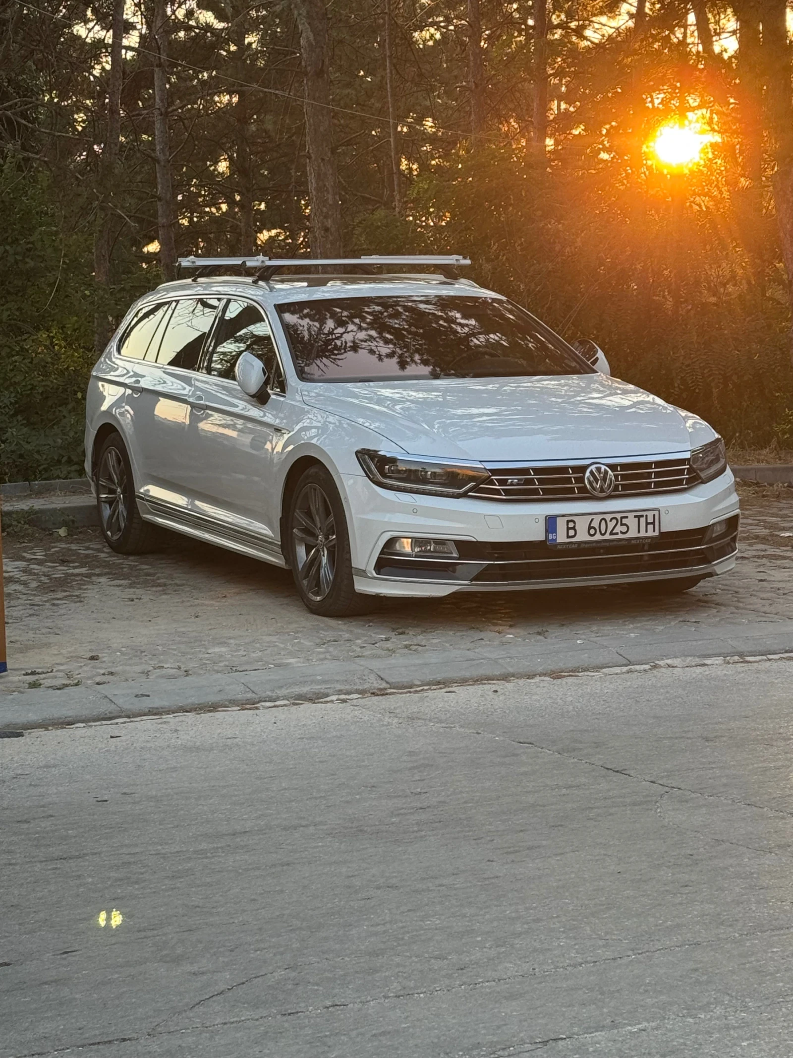 VW Passat 2.0 bitdi 4x4 R-line, снимка 2 - Автомобили и джипове - 55580715