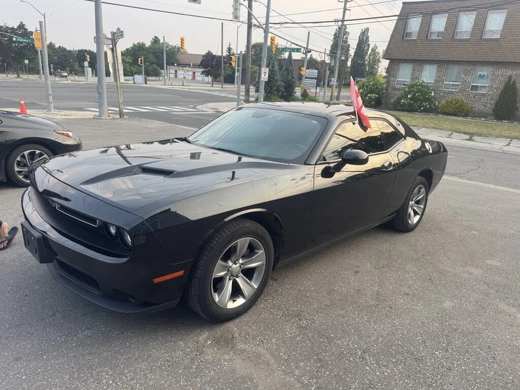 Dodge Challenger SXT * АвтоКредит * (Цена до БГ), снимка 3 - Автомобили и джипове - 55647599