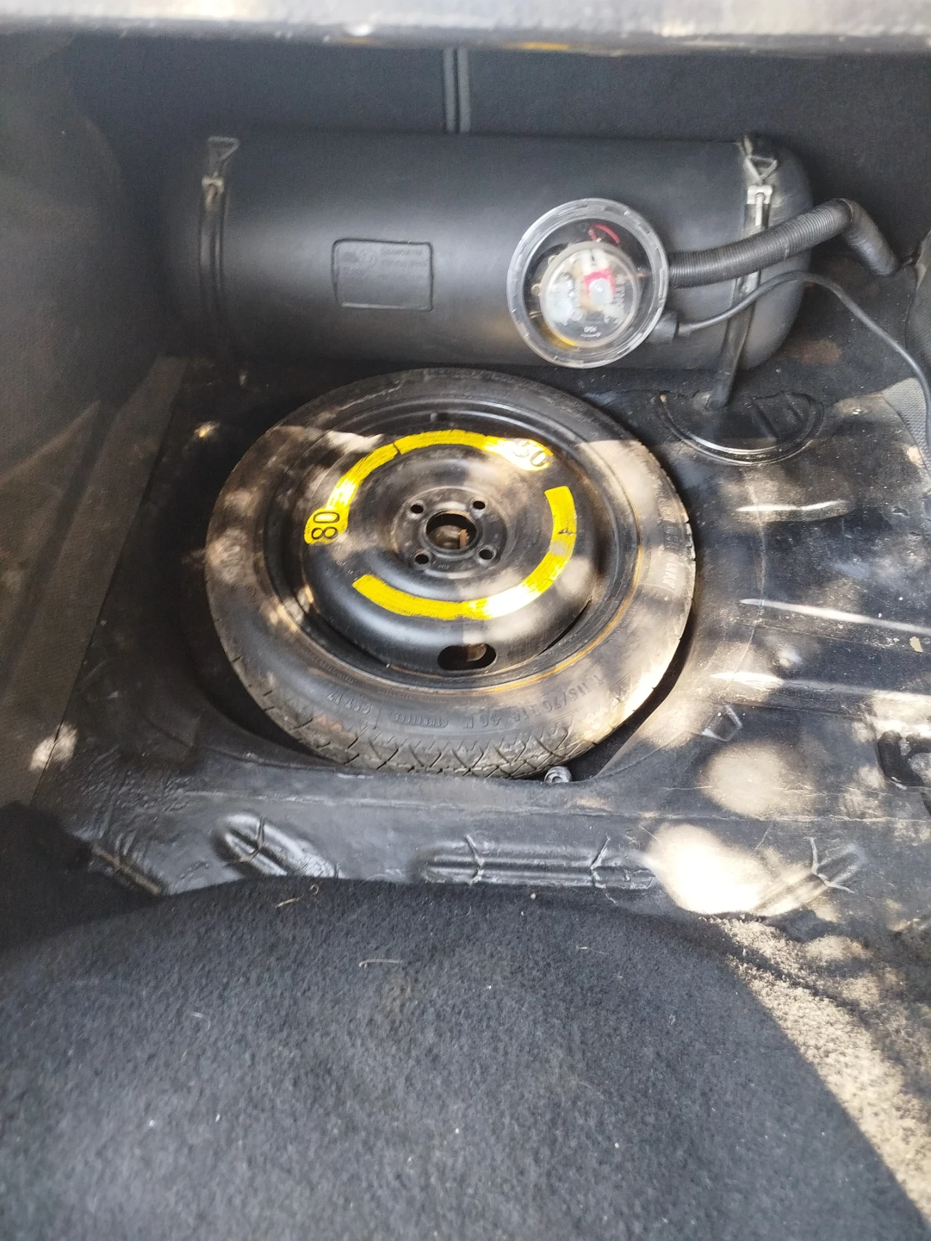 VW Vento, снимка 5 - Автомобили и джипове - 55890871