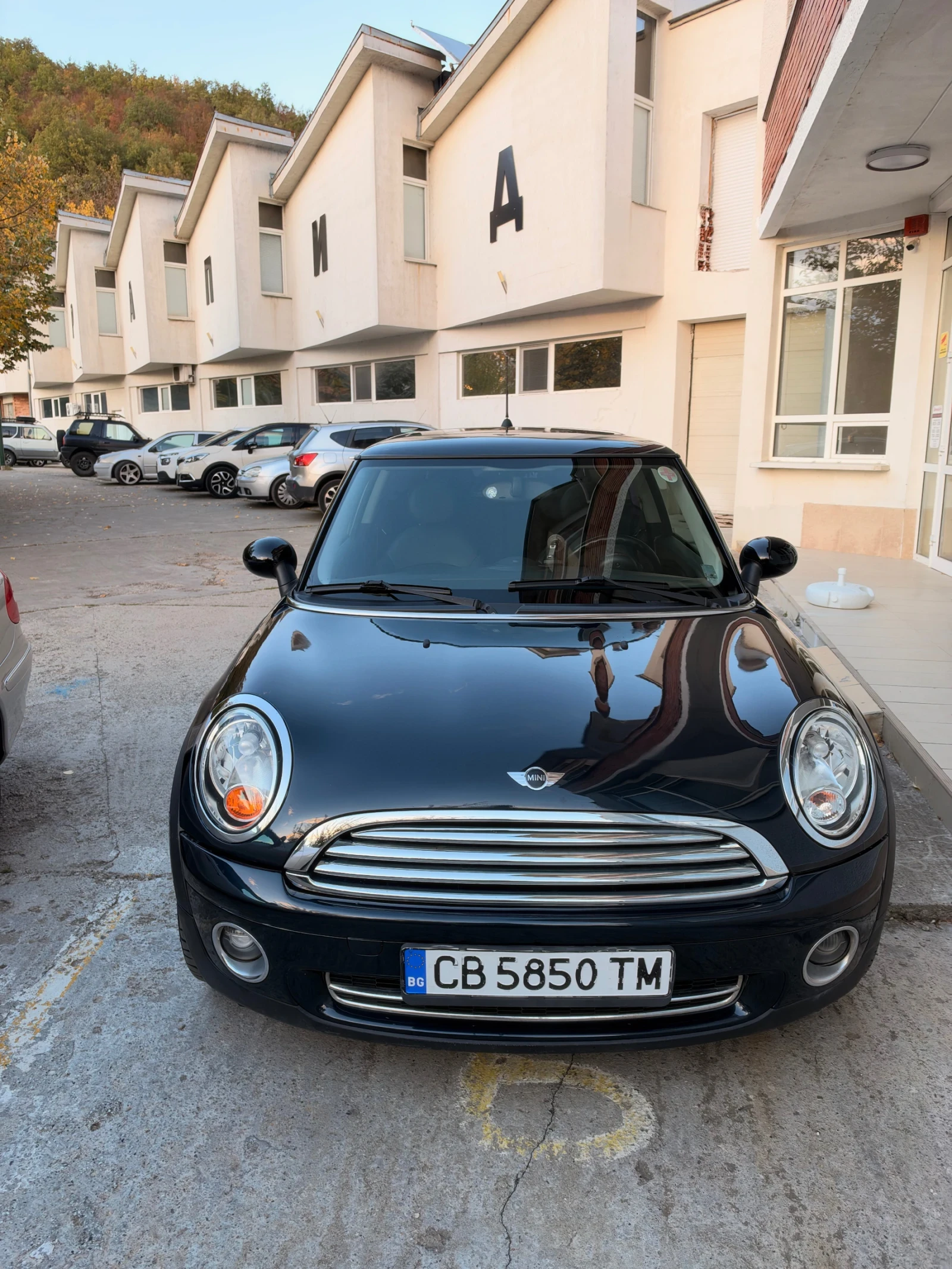 Mini One 1.6, снимка 2 - Автомобили и джипове - 56580122
