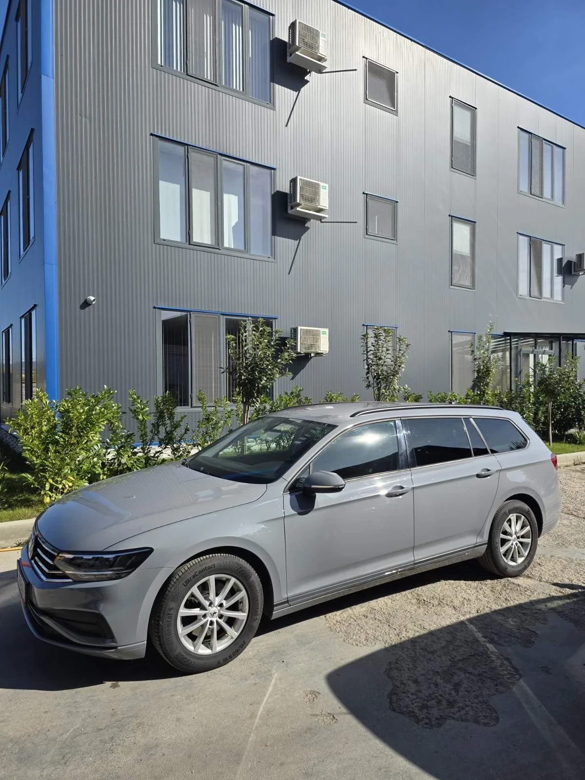 VW Passat Business, BMT, Led, IQ Drive, снимка 2 - Автомобили и джипове - 56644065
