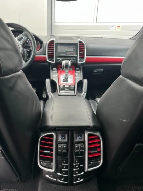 Porsche Cayenne 4.8 V8 TURBO PANORAMA/2xTV/XENON/NAVI/'', снимка 12
