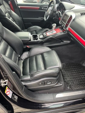 Porsche Cayenne 4.8 V8 TURBO PANORAMA/2xTV/XENON/NAVI/'', снимка 10