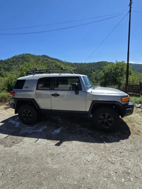 Toyota Fj cruiser 4.0-VVTI, снимка 2