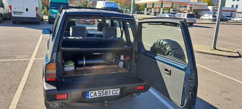Suzuki Vitara  2.0 V6, снимка 6 - Автомобили и джипове - 52369872