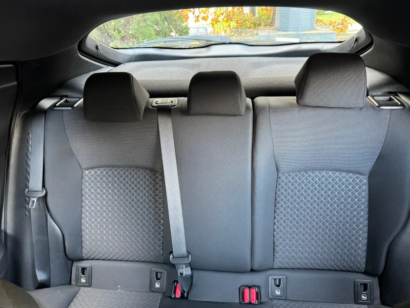 Toyota C-HR, снимка 11 - Автомобили и джипове - 52414127