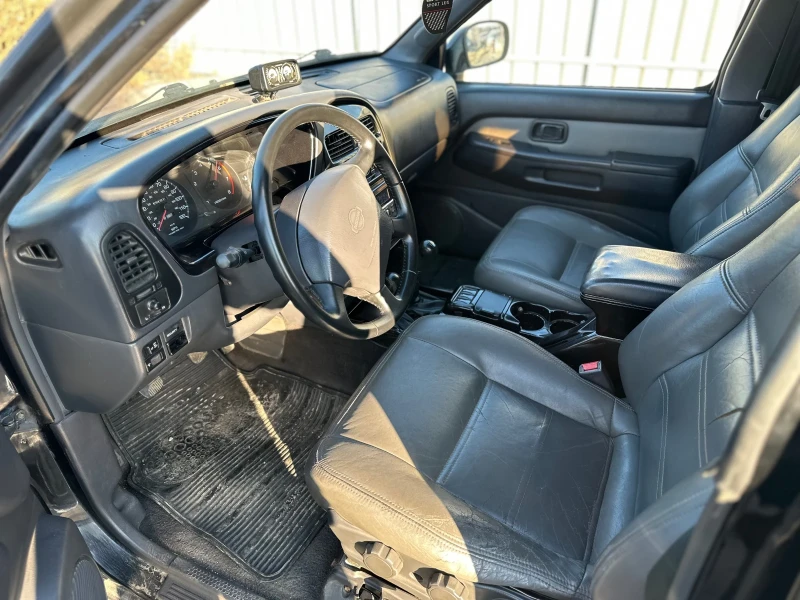 Nissan Pathfinder, снимка 7 - Автомобили и джипове - 53203276