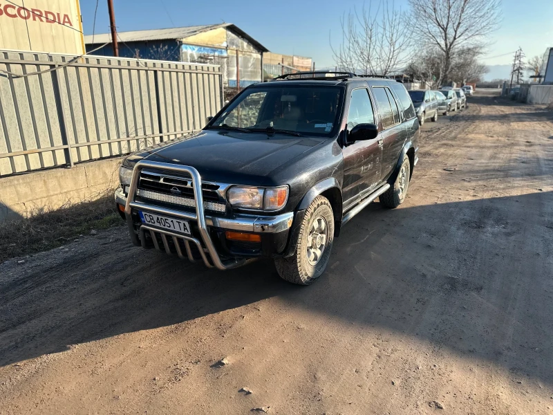 Nissan Pathfinder, снимка 2 - Автомобили и джипове - 53203276