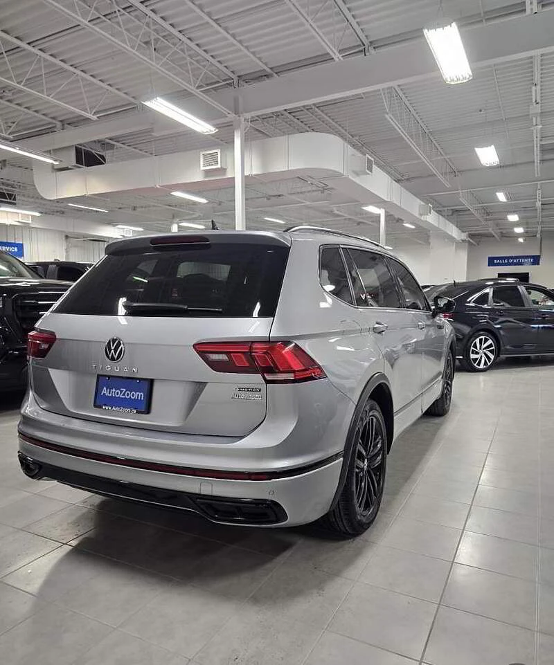 VW Tiguan R-LINE* COMFORTLINE* 4MOTION* DIGITAL* , снимка 5 - Автомобили и джипове - 54823836