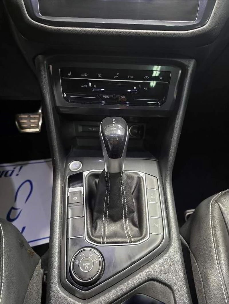 VW Tiguan R-LINE* COMFORTLINE* 4MOTION* DIGITAL* , снимка 7 - Автомобили и джипове - 54823836