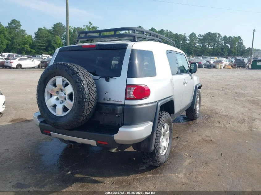 Toyota Fj cruiser 2008 TOYOTA FJ CRUISER - изображение 9