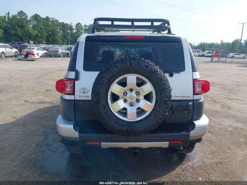 Toyota Fj cruiser 2008 TOYOTA FJ CRUISER - изображение 8