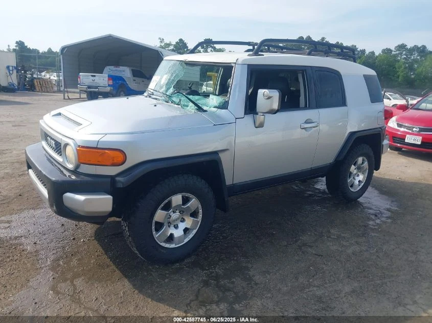 Toyota Fj cruiser 2008 TOYOTA FJ CRUISER - изображение 3