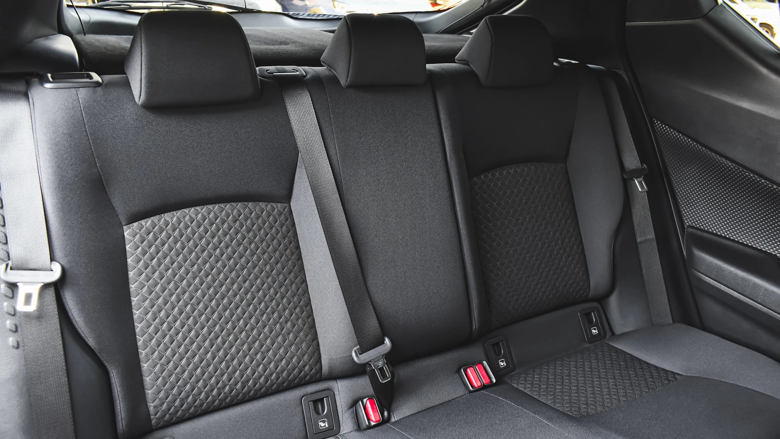 Toyota C-HR 2.0 Hybrid Club Automatic | Mobile.bg   11