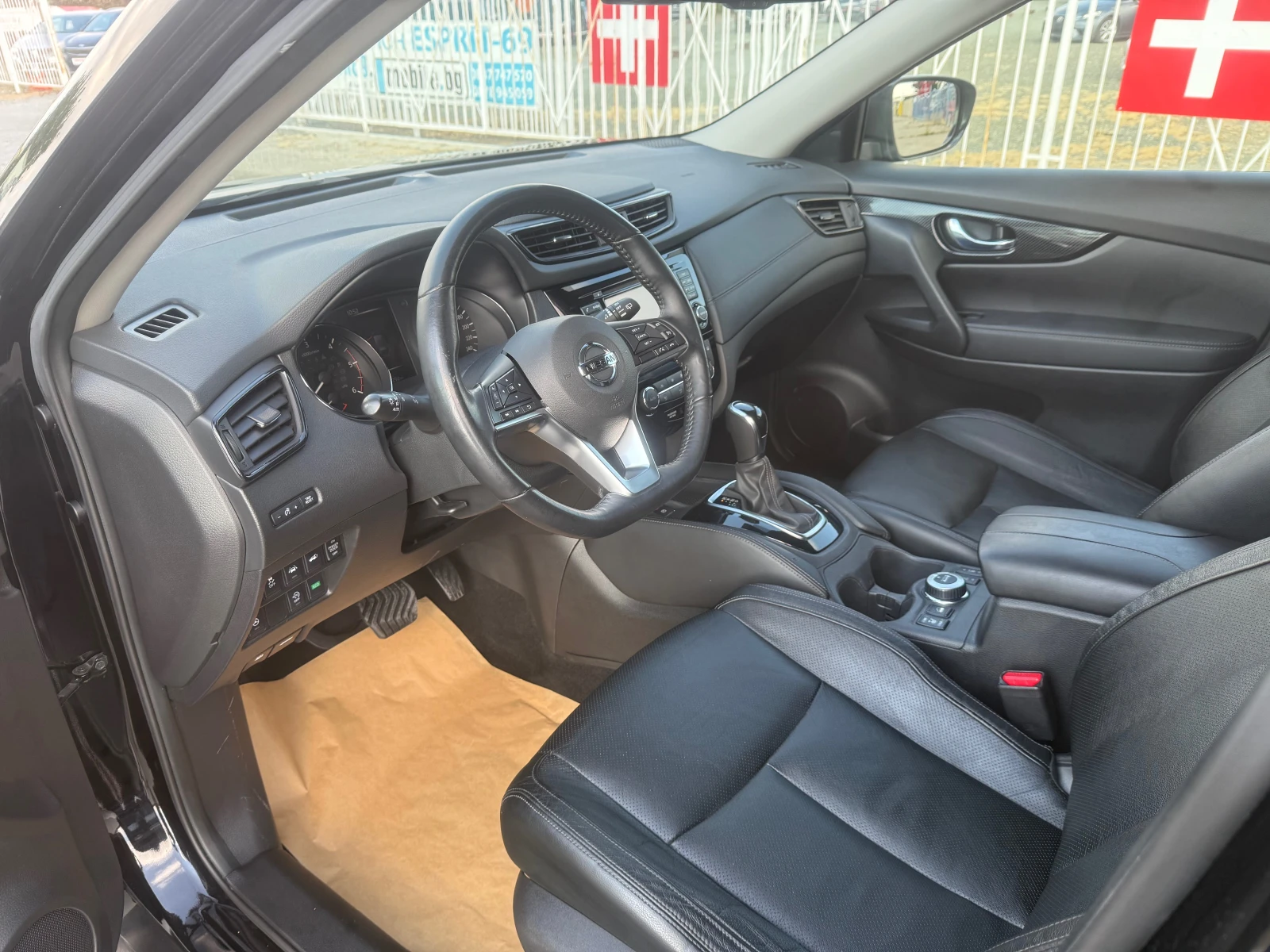 Nissan X-trail FACELIFT 2.0 4x4 AUT. 360 FULL ШВЕЙЦАРИЯ - изображение 6