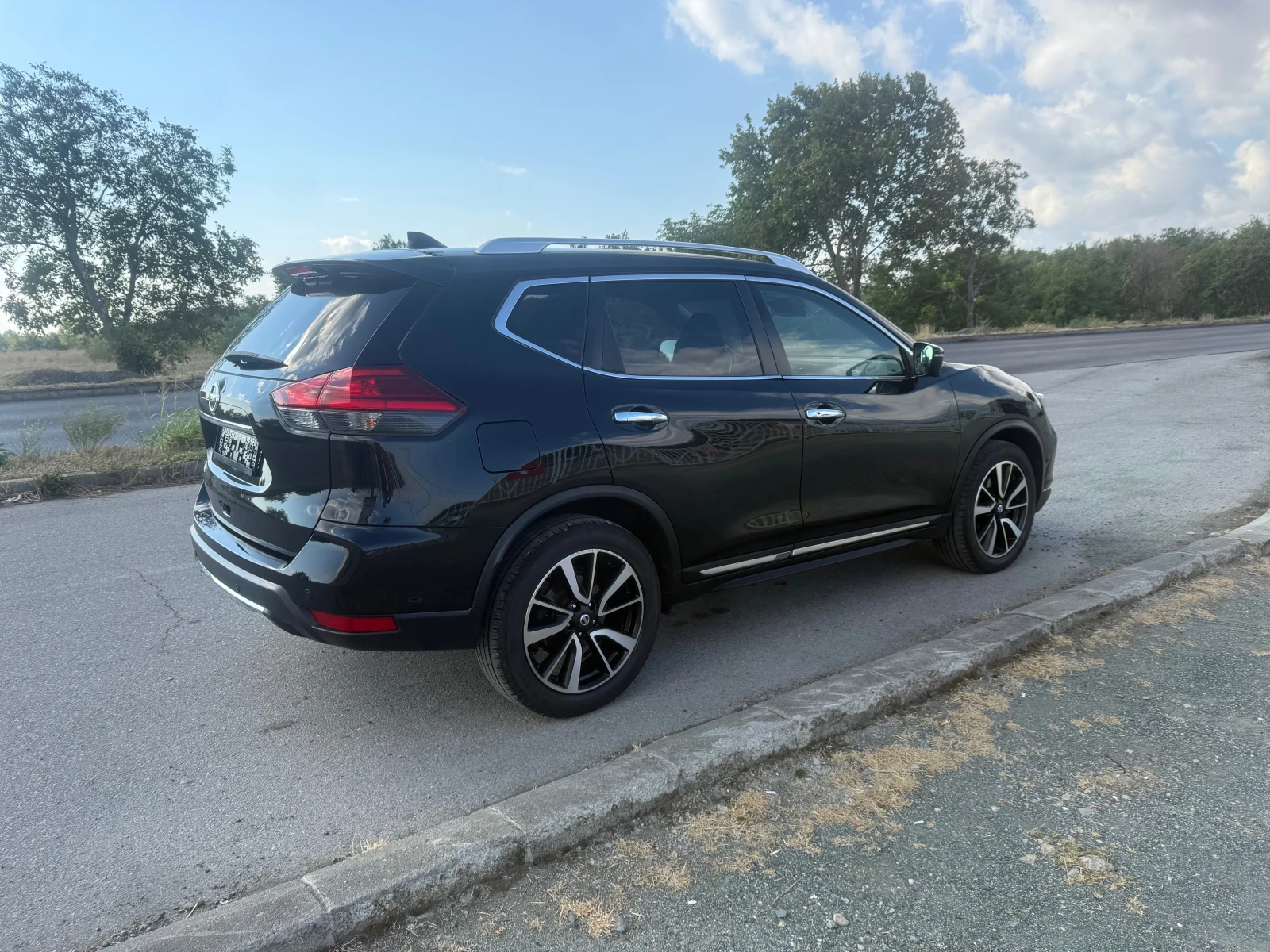 Nissan X-trail FACELIFT 2.0 4x4 AUT. 360 FULL ШВЕЙЦАРИЯ - изображение 3