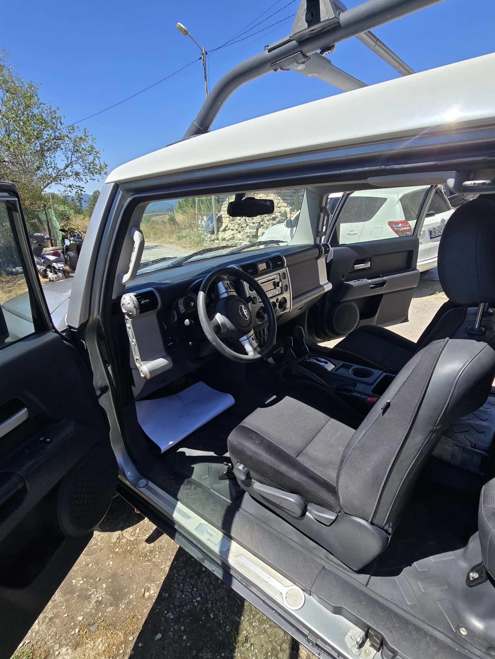 Toyota Fj cruiser 4.0-VVTI, снимка 7 - Автомобили и джипове - 55675499