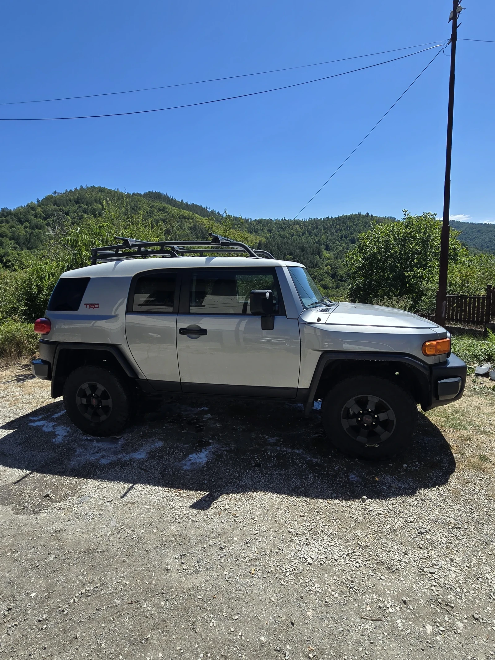 Toyota Fj cruiser 4.0-VVTI, снимка 2 - Автомобили и джипове - 55675499